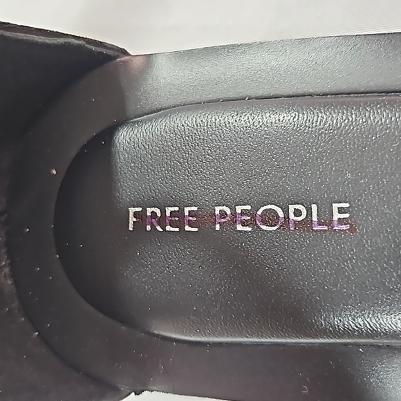 Free People Black & Gold Theia Gladiator Sandals Size 8 NWB - Picture 3 of 8